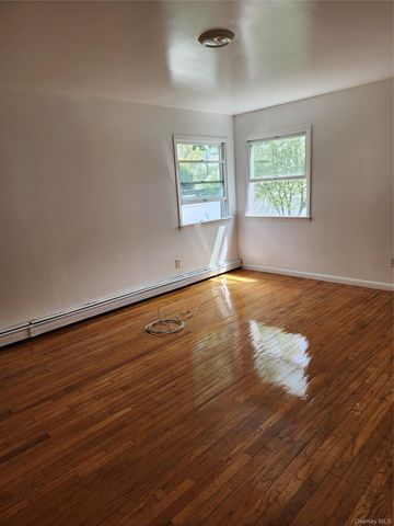 401 Rhodes Lane, West Hempstead, NY 11552