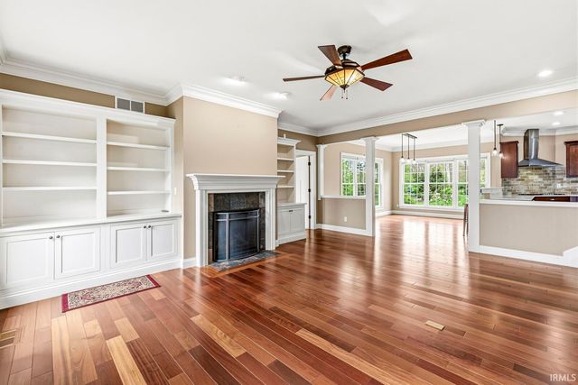 53347 Summer Breeze Drive, South Bend, IN 46637