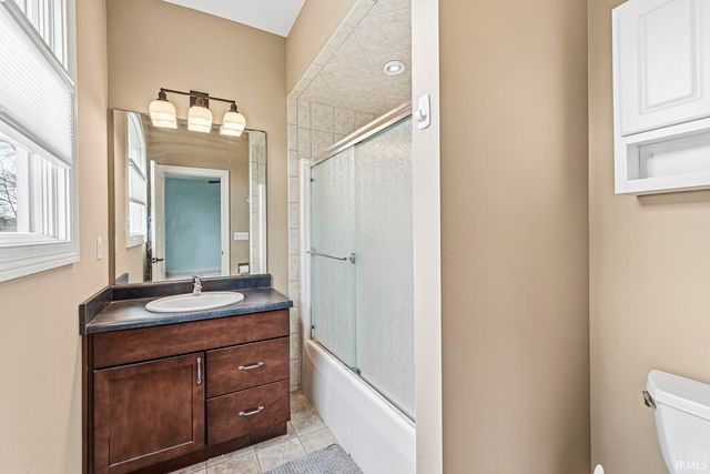 53347 Summer Breeze Drive, South Bend, IN 46637
