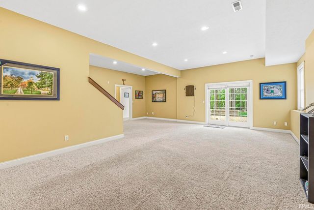 53347 Summer Breeze Drive, South Bend, IN 46637