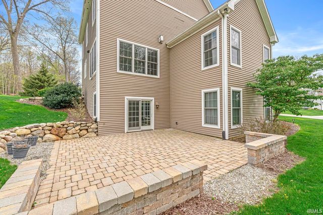 53347 Summer Breeze Drive, South Bend, IN 46637
