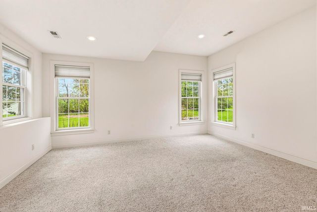 53347 Summer Breeze Drive, South Bend, IN 46637
