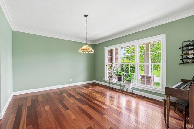 53347 Summer Breeze Drive, South Bend, IN 46637