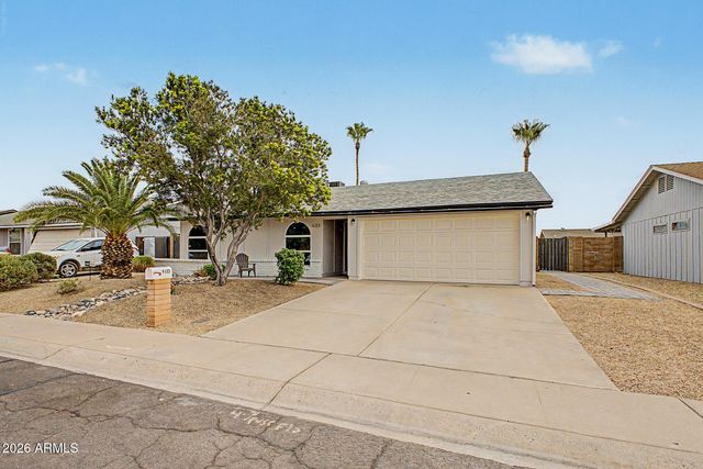 6123 W NANCY Road, Glendale, AZ 85306