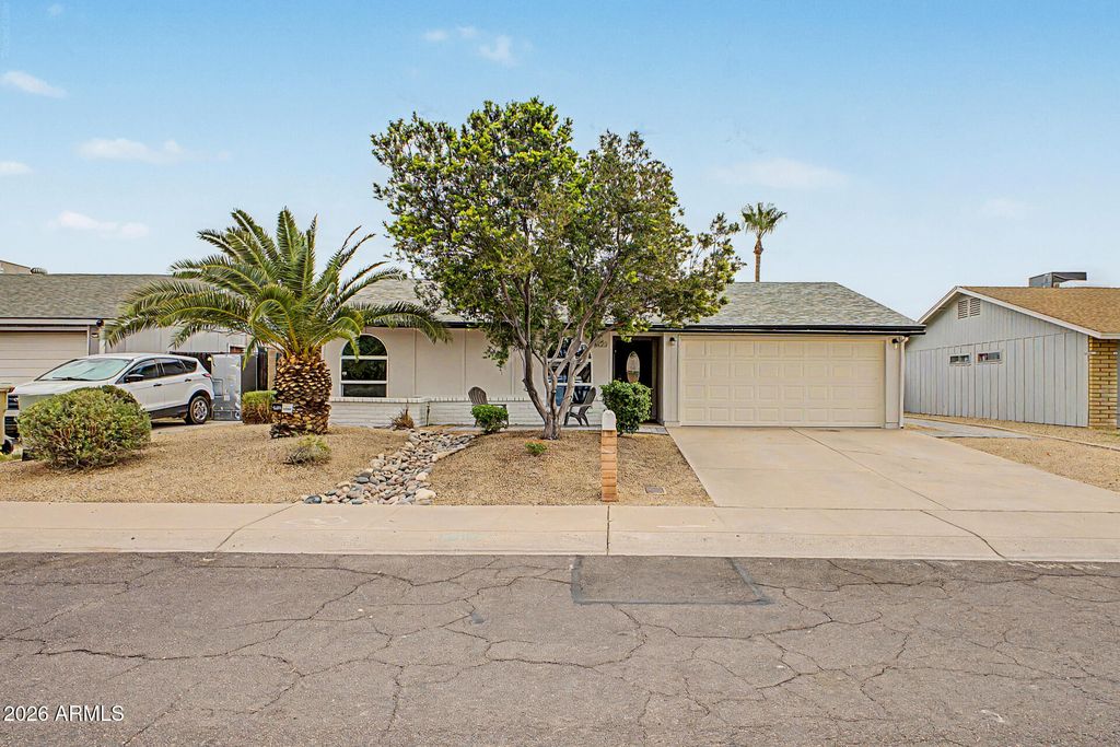 6123 W NANCY Road, Glendale, AZ 85306