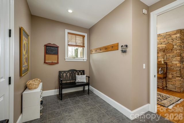 315 Crossvine Trail, Hendersonville, NC 28739