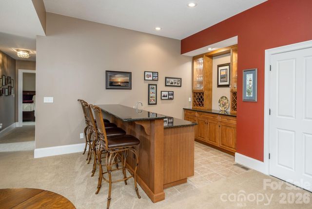 315 Crossvine Trail, Hendersonville, NC 28739
