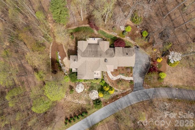 315 Crossvine Trail, Hendersonville, NC 28739