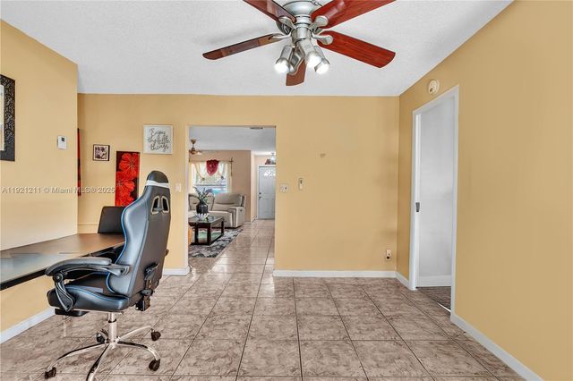 2001 SW 84th Ter, North Lauderdale, FL 33068