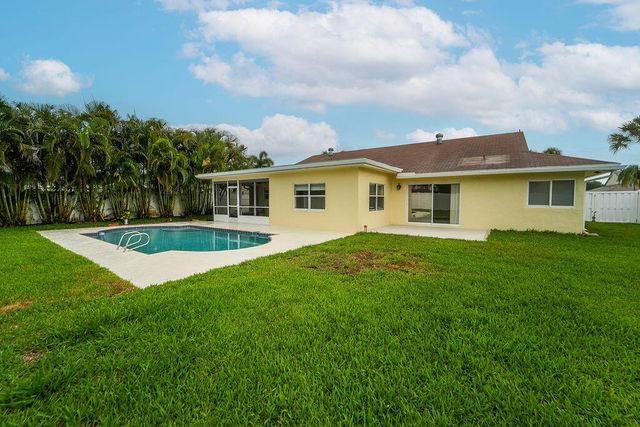 433 SW 27th Avenue, Delray Beach, FL 33445