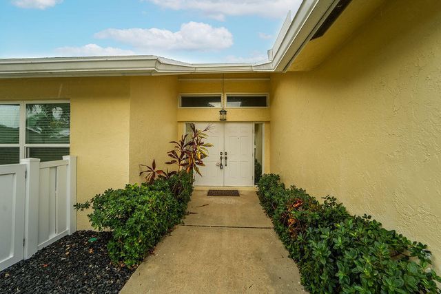 433 SW 27th Avenue, Delray Beach, FL 33445