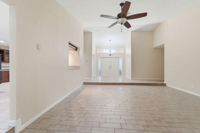 433 SW 27th Avenue, Delray Beach, FL 33445