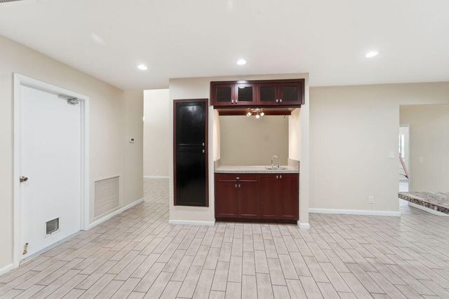 433 SW 27th Avenue, Delray Beach, FL 33445