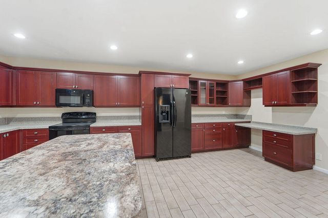 433 SW 27th Avenue, Delray Beach, FL 33445