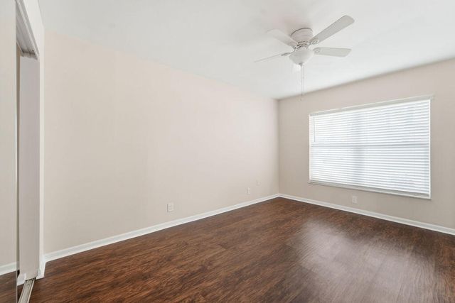 433 SW 27th Avenue, Delray Beach, FL 33445