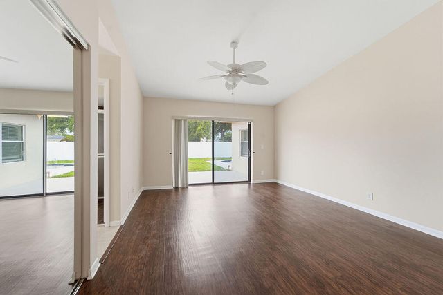 433 SW 27th Avenue, Delray Beach, FL 33445