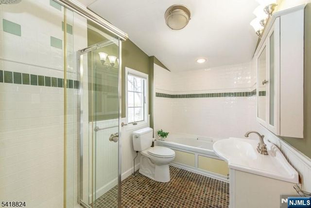 20 Columbus Avenue, Montclair, NJ 07042