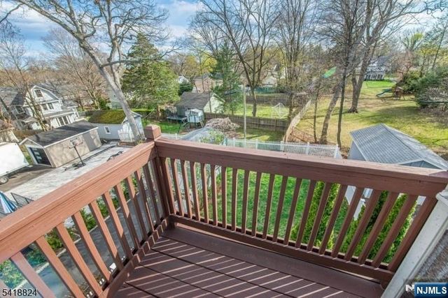 20 Columbus Avenue, Montclair, NJ 07042