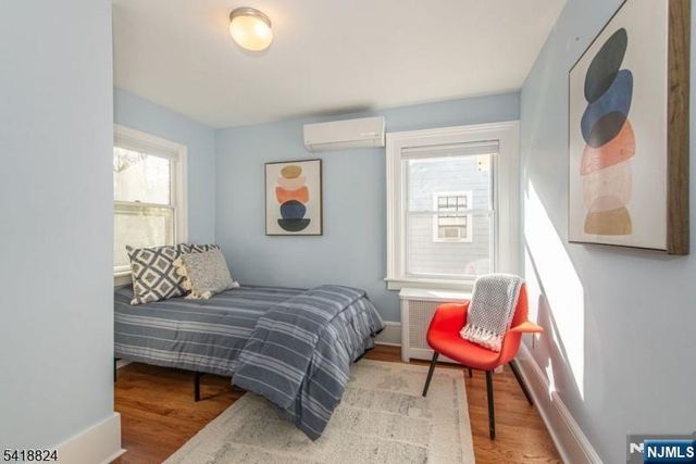 20 Columbus Avenue, Montclair, NJ 07042