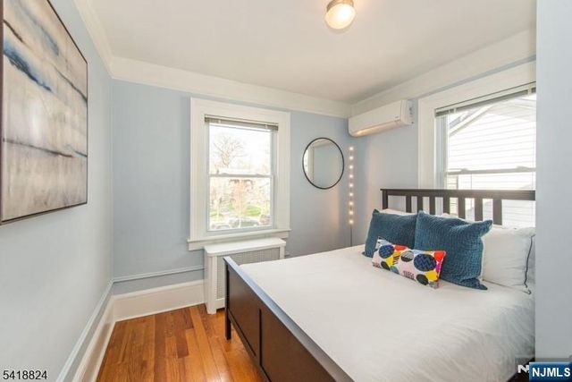 20 Columbus Avenue, Montclair, NJ 07042