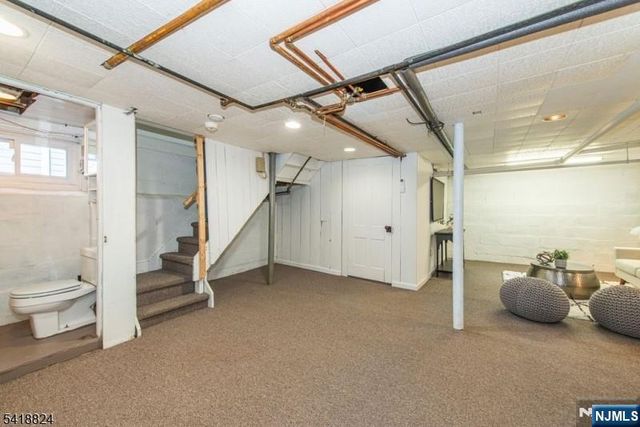 20 Columbus Avenue, Montclair, NJ 07042
