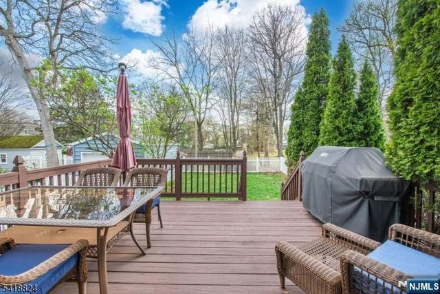 20 Columbus Avenue, Montclair, NJ 07042