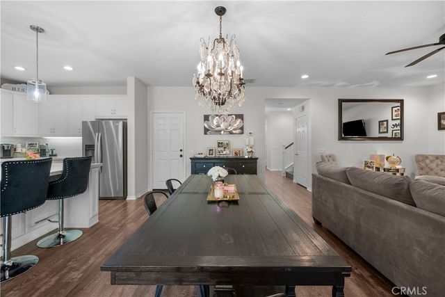 28821 Panorama Court, Valencia, CA 91354