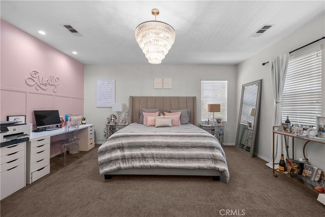 28821 Panorama Court, Valencia, CA 91354