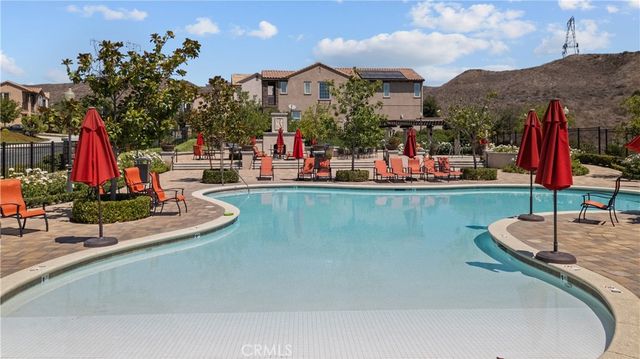 28821 Panorama Court, Valencia, CA 91354