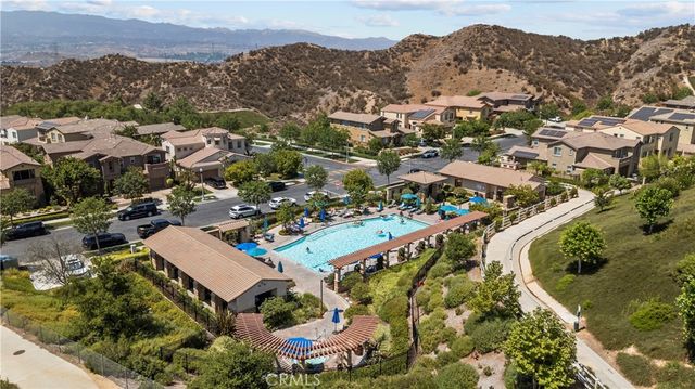 28821 Panorama Court, Valencia, CA 91354