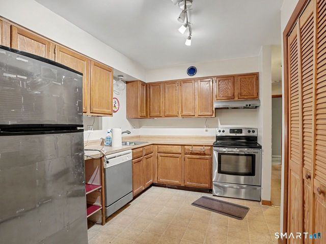 115 Short Beach Road 201, Stratford, CT 06615