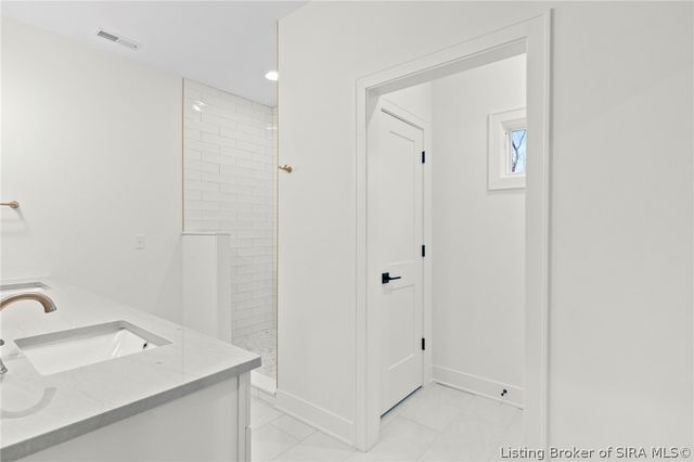 2873 N Borcherding Road, Madison, IN 47250