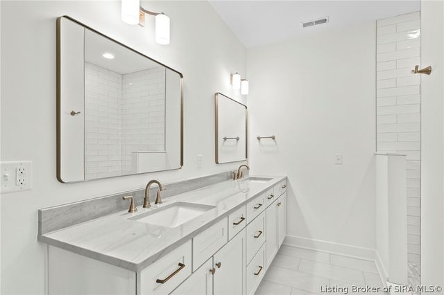 2873 N Borcherding Road, Madison, IN 47250