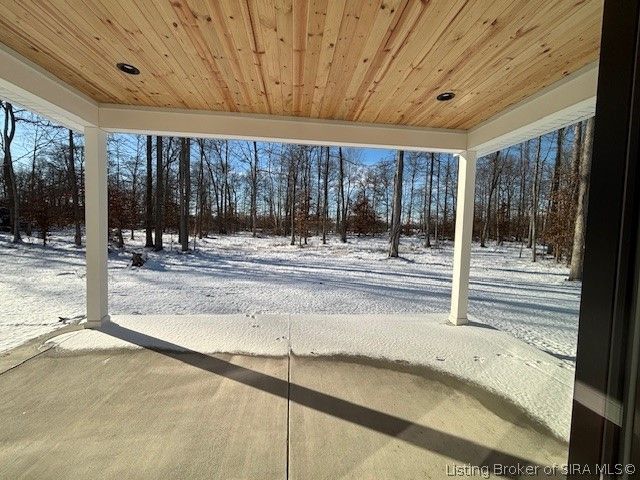 2873 N Borcherding Road, Madison, IN 47250