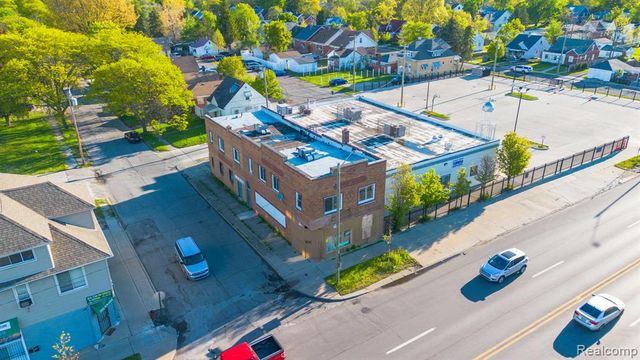 18648 W Warren Avenue, Detroit, MI 48228
