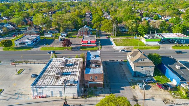 18648 W Warren Avenue, Detroit, MI 48228