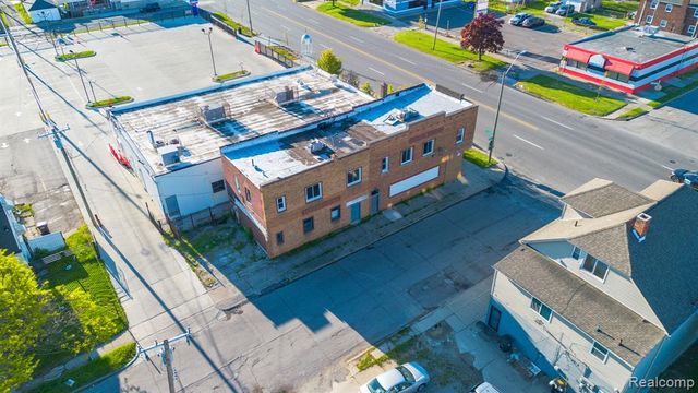 18648 W Warren Avenue, Detroit, MI 48228