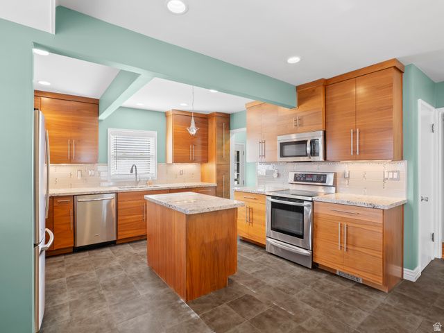 2742 S ALDEN ST, Salt Lake City, UT 84106