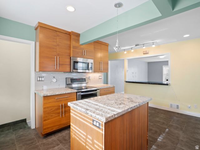 2742 S ALDEN ST, Salt Lake City, UT 84106