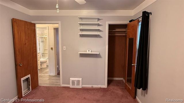 1403 E Maxlow Avenue, Hazel Park, MI 48030