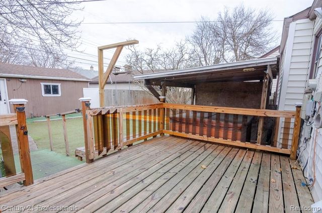 1403 E Maxlow Avenue, Hazel Park, MI 48030