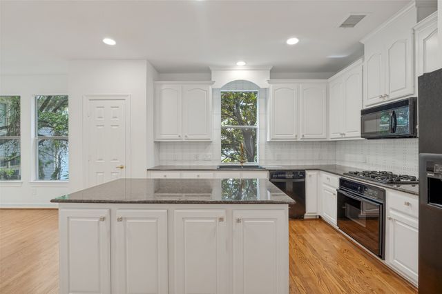2205 Boll Street A, Dallas, TX 75204