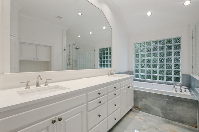 2205 Boll Street A, Dallas, TX 75204