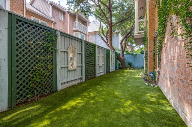 2205 Boll Street A, Dallas, TX 75204