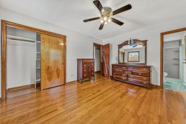 1624 Angus RD, Roanoke, VA 24017
