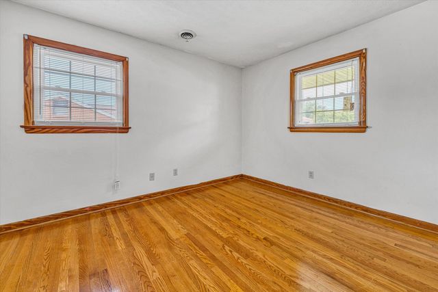 1624 Angus RD, Roanoke, VA 24017