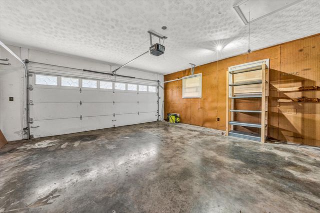 1624 Angus RD, Roanoke, VA 24017