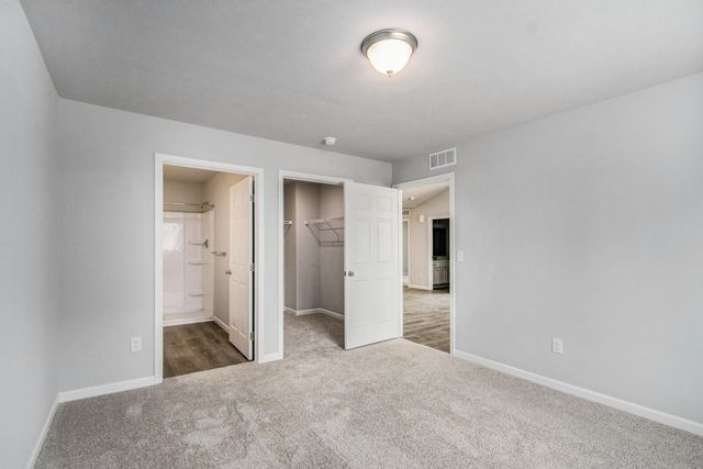 558 Mckinley Court, Three Rivers, MI 49093