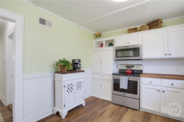406 E 61st Street, Savannah, GA 31405