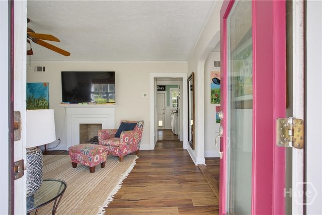 406 E 61st Street, Savannah, GA 31405